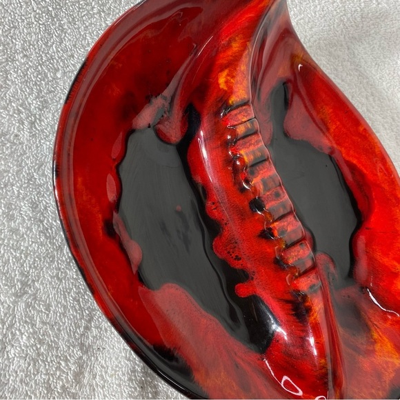 Vintage Handmade Red Black Painted Ceramic Ashtray Trinket Dish Art Decor - Picture 7 of 14
